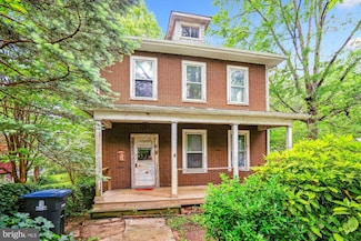 3101 Perry St, Mount Rainier, MD 20712