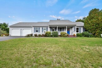 37 Nichols St, Jefferson, MA 01522