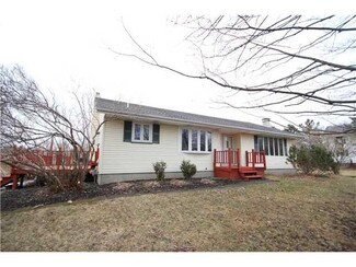 668 Quaker Meeting House Rd, Honeoye Falls, NY 14472