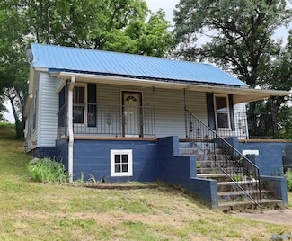 720 Jacobs Ave, Bridgeport, AL 35740