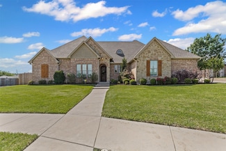 1611 Hawthorne St, Cleburne, TX 76033