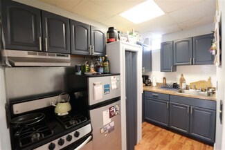 154 5th St, Hoboken, NJ 07030