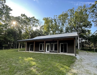 24136 Lazy Daze Ln, Wheatland, MO 65779