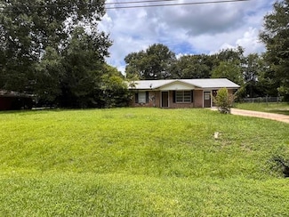 4411 Nichols St, Albany, GA 31705