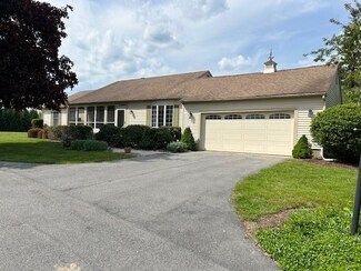 147 County Farm Cross Rd, Dover, NH 03820
