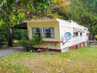 126 Myrtle St, Stroudsburg, PA 18360