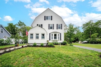 29 3rd St, Ayer, MA 01432