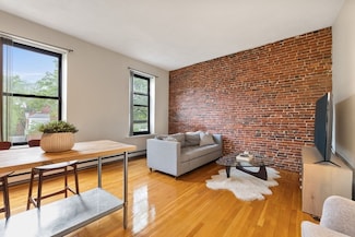 17 Dwight St Unit 3, Boston, MA 02118