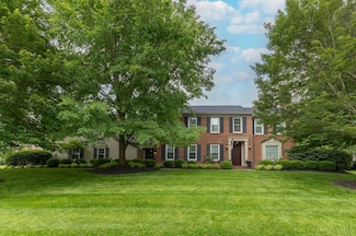 8750 Tanagerwoods Dr, Cincinnati, OH 45249