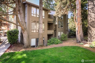 130 SW 116th St Unit F-32, Seattle, WA 98146