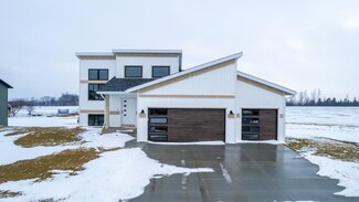 2245 Petersen Dr NW, Stewartville, MN 55976