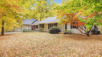 2192 Butler Rd, Dowling, MI 49050