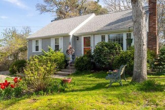 2 Coffey Ln, Dennis Port, MA 02639