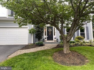 12616 Terrymill Dr, Herndon, VA 20170