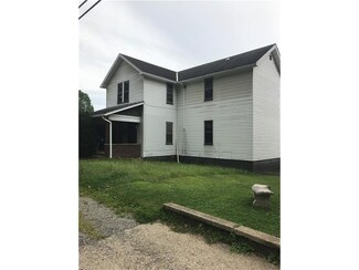 2301 Pleasant Ave, Wellsburg, PA 26070