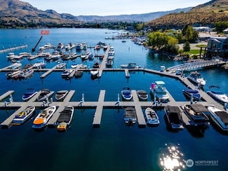 1350 W Woodin Ave Unit E-20, Chelan, WA 98816