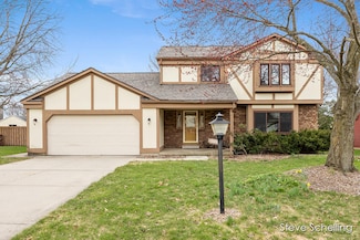1830 Lockmere Dr SE, Grand Rapids, MI 49508