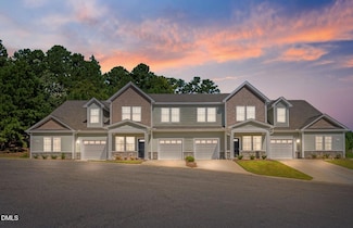 966 Kensington Park Rd, Fayetteville, NC 28311