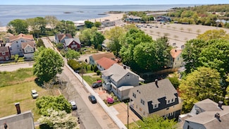 46 Park St, New London, CT 06320