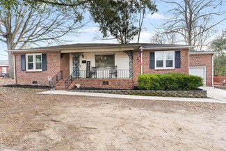 505 Cambridge Ave W, Greenwood, SC 29646