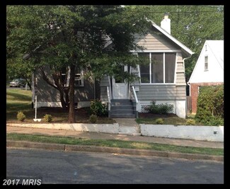 1129 18th St S, Arlington, VA 22202