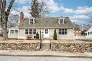 41 Brook St, Whitinsville, MA 01588