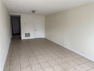 890 E Cherry (103) St Unit 103, Jesup, GA 31546