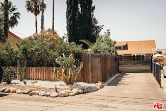 624 W Mariposa St, Altadena, CA 91001