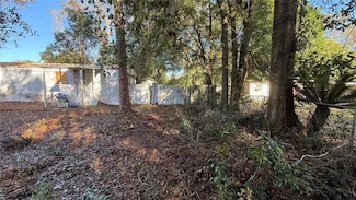 116 Wateroak Rd, Satsuma, FL 32189