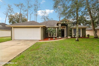 2037 Water Crest Dr, Fleming Island, FL 32003