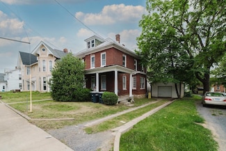 316 N High St, Harrisonburg, VA 22802