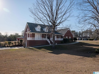 6645 Red Leaf Ln, Hueytown, AL 35023