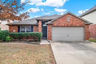 4204 Enchanted Rock Ln, Fort Worth, TX 76244