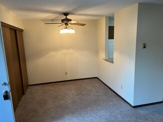 7108 72nd Ln N, Brooklyn Park, MN 55428