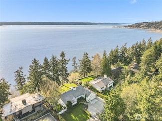 19263 Edgecliff Dr SW, Normandy Park, WA 98166