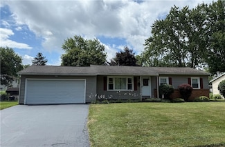 15 Adair Dr, Rochester, NY 14606