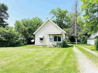301 Lake Trail, Lakeville, IN 46536