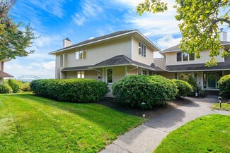 4 Bittersweet Ln Unit 4, Bourne, MA 02532