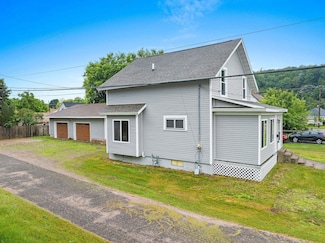 217 Birch St, Niagara, WI 54151