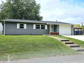 5805 Peshewa Ct, Kokomo, IN 46902