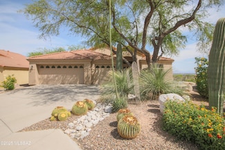 4416 N Saddle View Dr, Tucson, AZ 85750