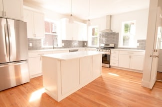 8 Brookside Ave Unit 1, Jamaica Plain, MA 02130