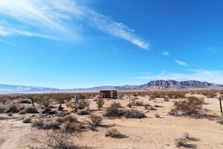 7 Northside Rd, Lucerne Valley, CA 92356