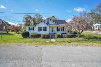 402 Draper Ave, Pulaski, VA 24301