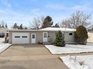 823 Verdale Dr, Spearfish, SD 57783