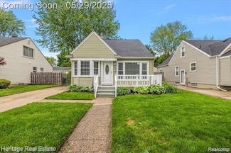 2376 Bacon Ave, Berkley, MI 48072