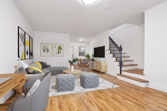 946 Gerard Ave, Bronx, NY 10452