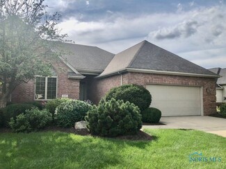 237 Larchwood Dr, Bowling Green, OH 43402