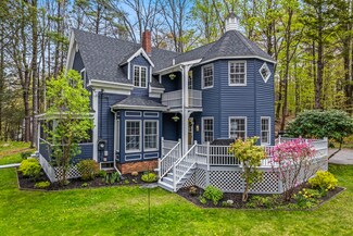 37 South St, Freeport, ME 04032