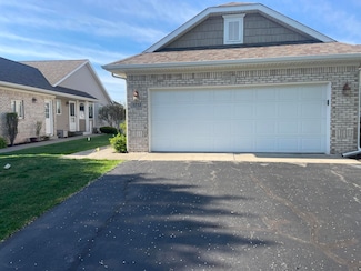 1712 Lisa Dr SW Unit 57, Byron Center, MI 49315